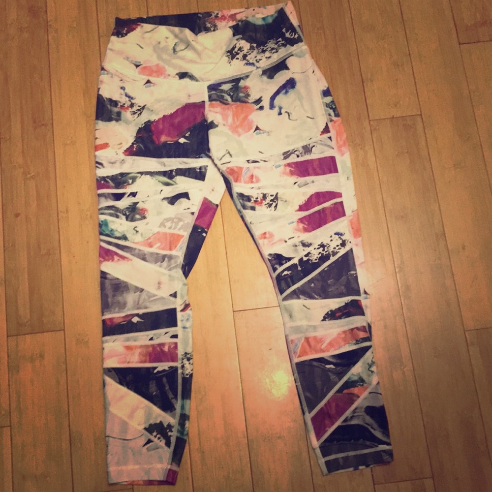 Hi Lo Waist Lululemon Yoga Crops